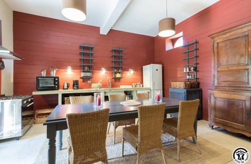 Auragne House | The Castle Stables