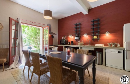 Auragne House | The Castle Stables