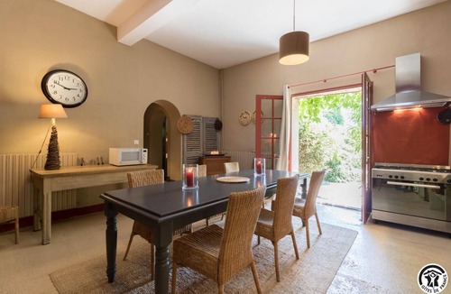 Auragne House | The Castle Stables