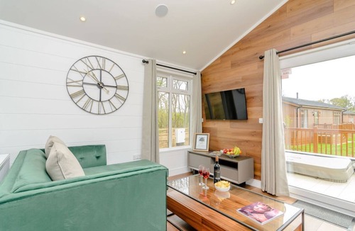 Fotheringhay Cabin | The Castor, Rockingham Forest