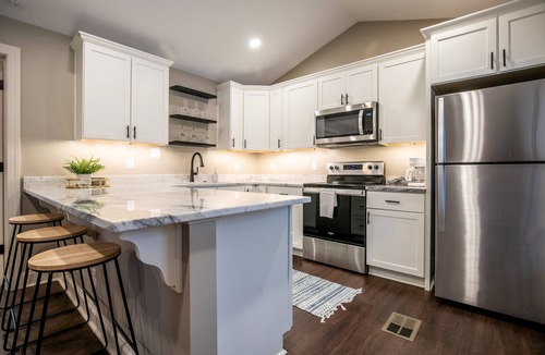 Oxford Condo | The Catherine, 1BR Cozy Studio by Velvet Ditch Villas