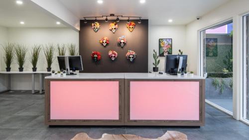 South San Mateo Hotel | The Catrina Hotel
