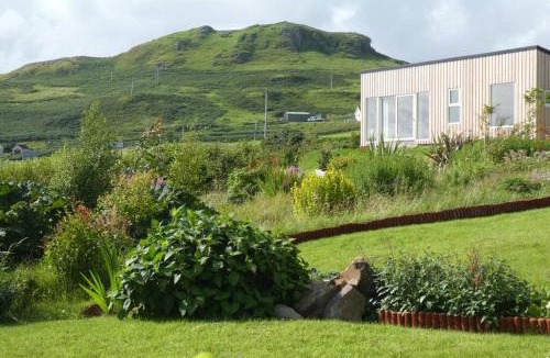 Bracadale Ski Chalet | The Causeway