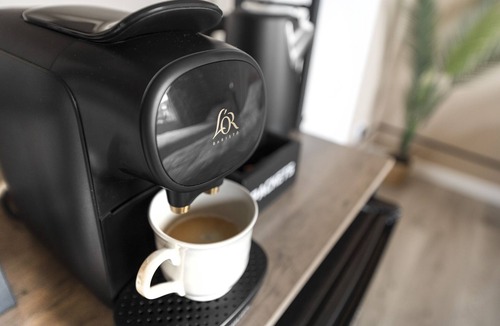 Shacklewell Apartment | The Cave in Stoke Newington