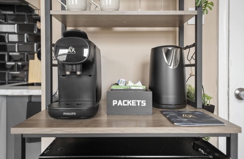 Shacklewell Apartment | The Cave in Stoke Newington