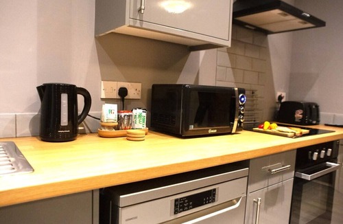 Birkenhead Apartment | The Cavern Apartment @ Liver House