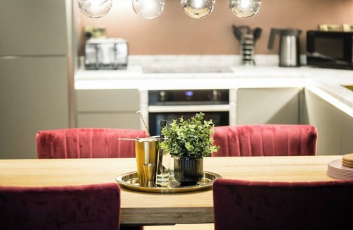 Buxton Apartment | The Cavern Suite at Foxlow Grange