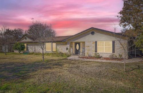 Cedar Creek House | The Cedar House