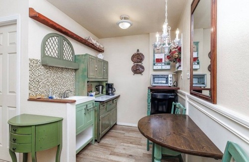 Christoval Hotel | The Cedar Room - The Ranch House Motel