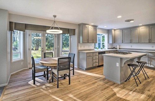 Seattle Hill-Silver Firs House | ‘The Cedars' Spacious Group Getaway in Snohomish