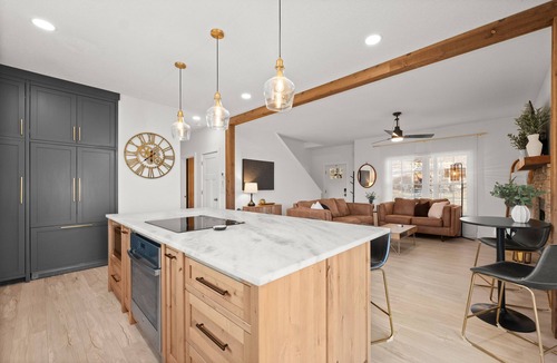 Dahlonega House | The Cellar! Luxury Speakeasy! Hot Tub! Game Room! River! Fire-Pit!