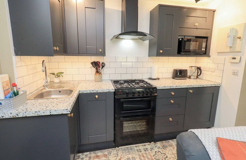 Ingleton Apartment | THE CELLS, with open fire in Ingleton