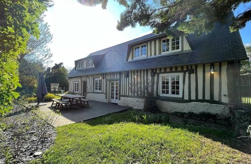 Touques Villa | The CELSA villa YourHostHelper