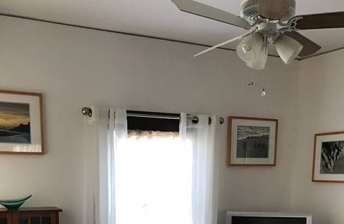 North Berkeley Cottage | The Celtic Carriage House Upper North Berkeley