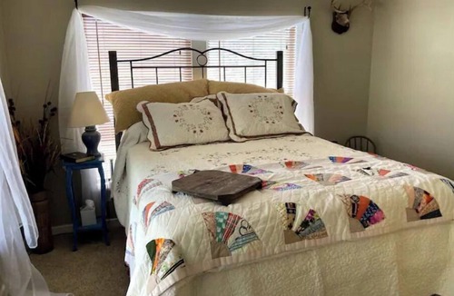 Valera Cabin | The Centennial Inn: A Home with a Past