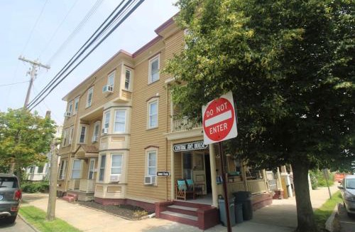 Ocean Grove Hotel | The Central Ave House