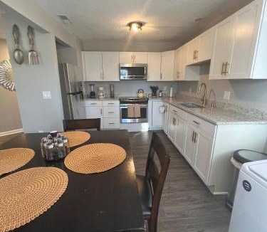 Kansas City Apartment | The Central Crib