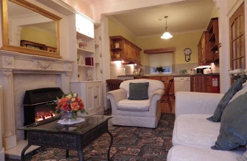 Kelso House | The Central Guest House