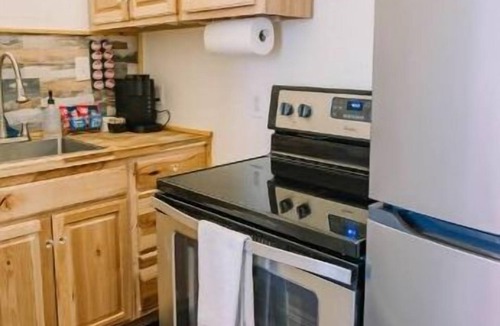 Danville Apartment | The Central Stay on Main 1b/1bth