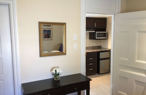 Downtown Ottawa Bed & Breakfast | The Century House B&B Ottawa