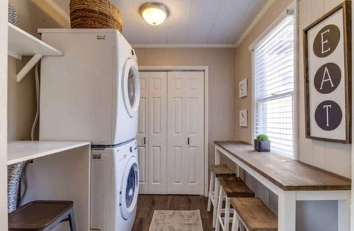 Thompson's Station Cottage | The Chalet-1.5bath, sleeps 4, Franklin/LeipersFork
