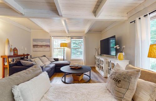 Snoqualmie Pass House | The Chalet at Central