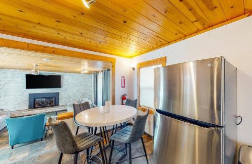 Kings Beach Ski Chalet | The Chalet at Kings Beach 9