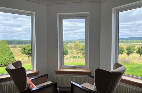 Lairg House | The Challenger Estate - Lodge