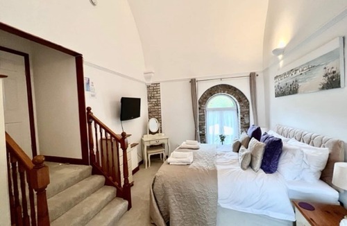 Stenalees Bed & Breakfast | The Chapel Guest House