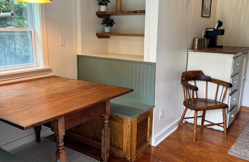 Skaneateles Cottage | The Chapman House - Two Bedroom Cottage, Sleeps 6