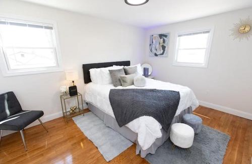 Randolph Apartment | The Charles-South Shore