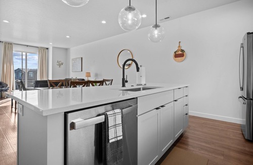 Mountain Green House | The Charleston |R5947| By Snowbasin |Dog-Friendly