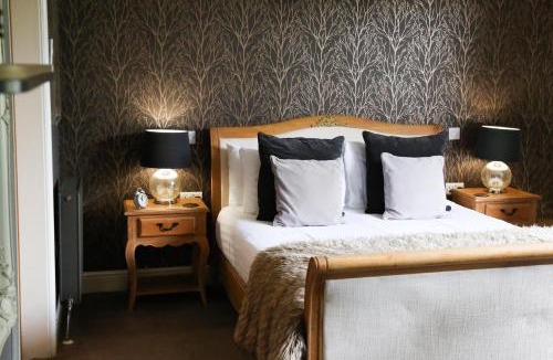 Ludwel Bed & Breakfast | The Charlton Arms