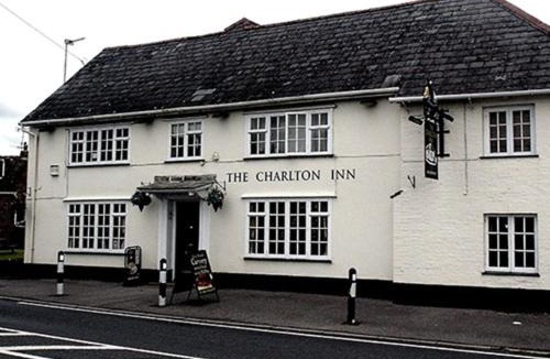 Charlton Marshall Hotel | The Charlton Inn