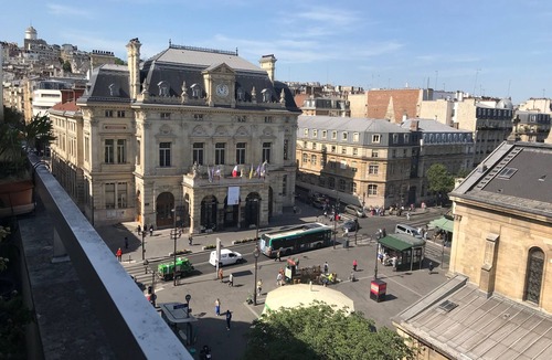 Clignancourt Apartment | The charm of Montmarte open air