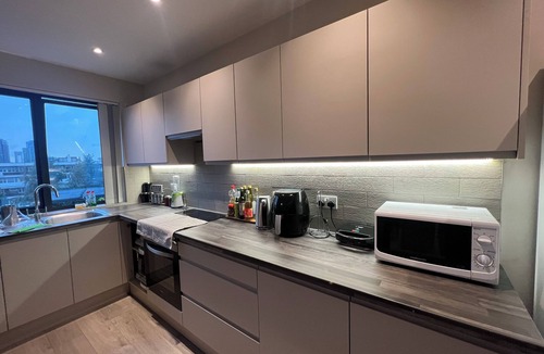 Bethnal Green Apartment | The Charm view London