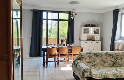 Nemours Apartment | The charming “Belvédère” gîte offers a romantic getaway by the Loing river.