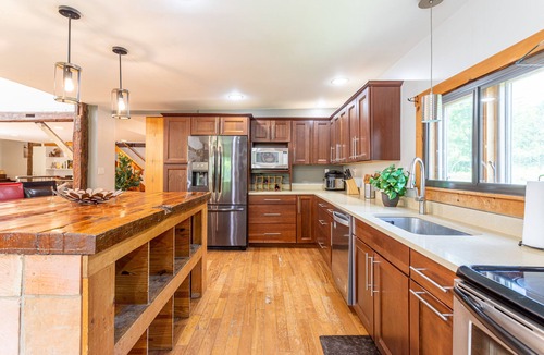 Catskill Cabin | The Charming Cabin *Hottub*Gym*Firepit*(Pet-friendly)