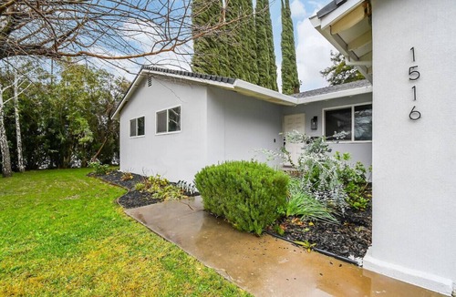 Yuba City House | The Charming Home with a Pool