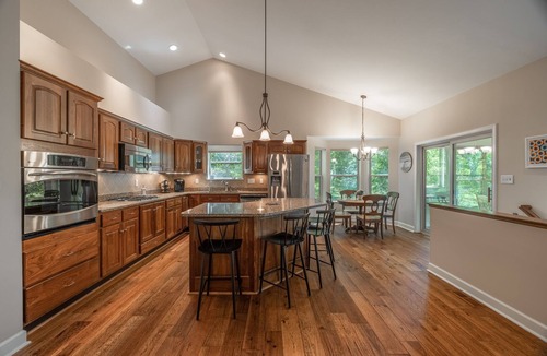 Innsbrook House | The Charrette Summerhaus by Innsbrook Vacations!