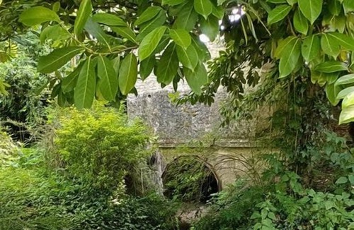 Ferriere-Larcon House | The Charron's house