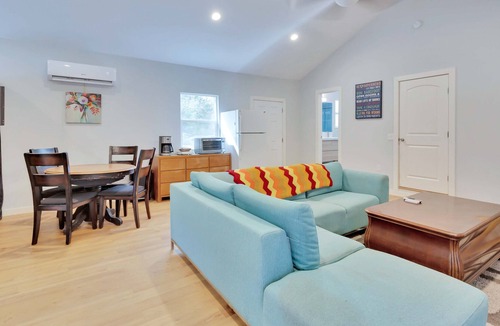 Manchaca House | The Chateau Unit C