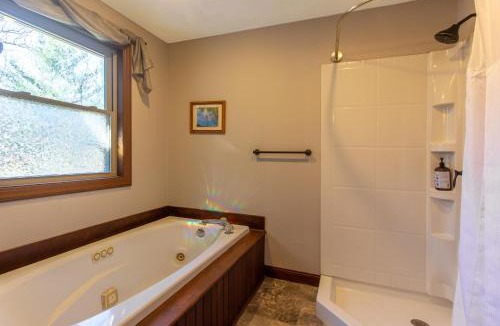 Bloomington House | The Chateau