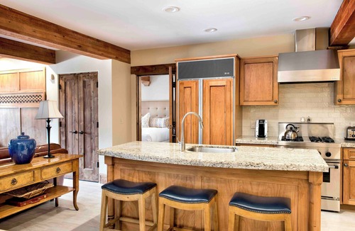 Deer Valley Hotel | The Chateaux Deer Valley