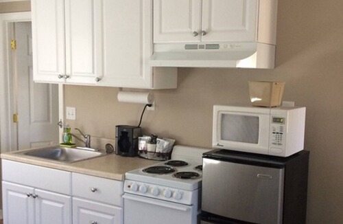 West Chatham Hotel | The Chatham Motel