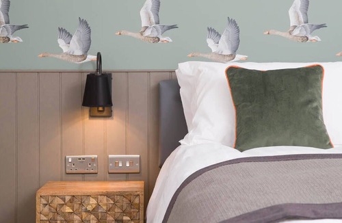 Woolmer Green Hotel | The Chequers