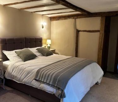 Smarden Bed & Breakfast | The Chequers Inn