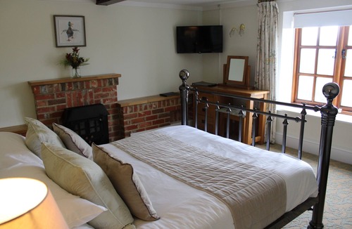 Ventnor Hotel | The Chequers Inn
