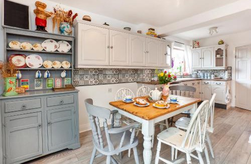 Low Catton House | The Cherries