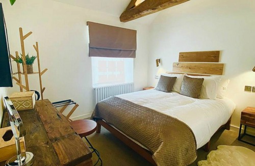 Kingston Blount Bed & Breakfast | The Cherry Tree